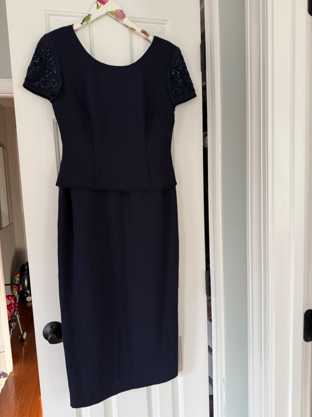 Donna Morgan Navy Midi Sheath Dress with Beaded Sleeves 6 petite